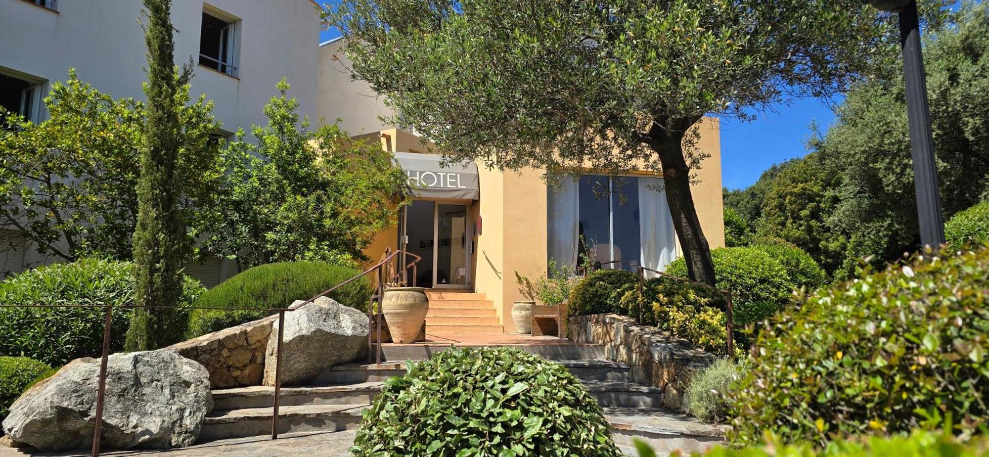 Hotel Cala Di L'Oru Л'Іль-Русс Екстер'єр фото